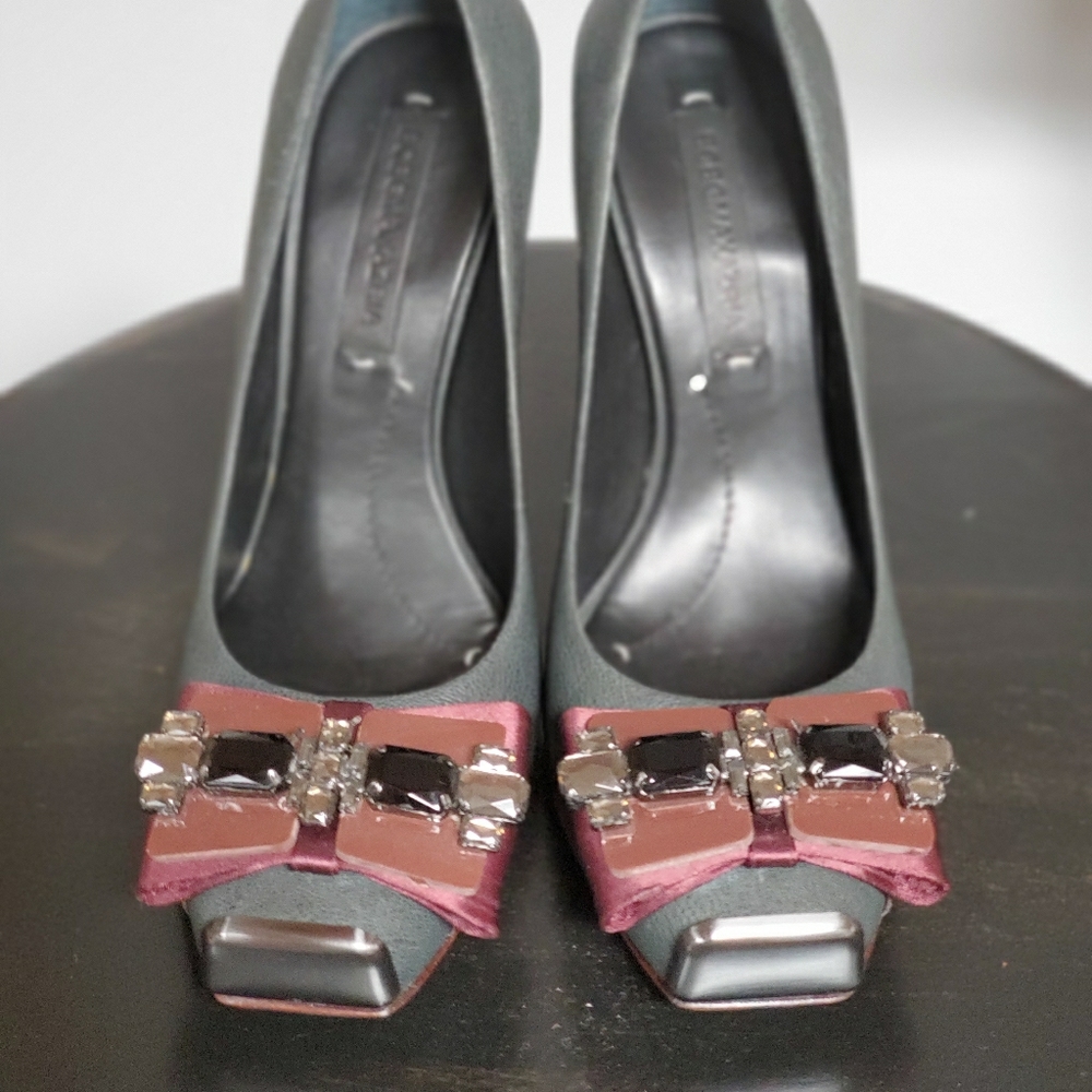 BCBG MAX AZRIA Leather Shoes sz 38/8